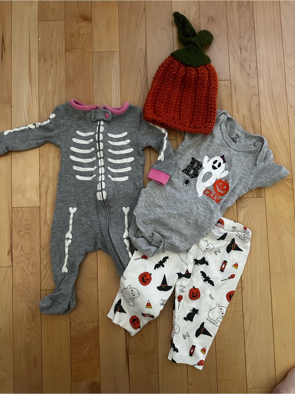 Baby Girl (0-3m) Halloween clothing bundle